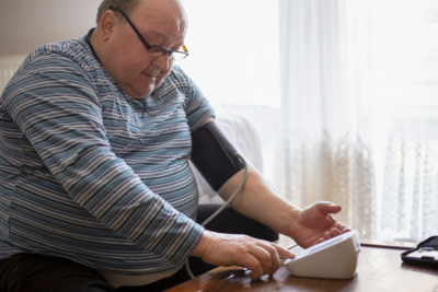 causas efectos y tratamientos de la obesidad en la tercera edad