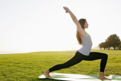 el impacto positivo del yoga en el metabolismo humano