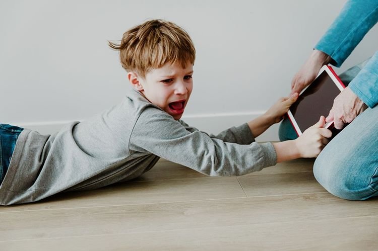 La tecnología en el manejo de la hiperactividad: Cómo influye 1 la tecnologia en el manejo de la hiperactividad como influye