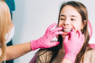que papel desempenan las hormonas en la salud dental